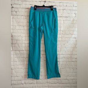 NWOT Med Couture NEW TOUCH Women's Yoga 2 Cargo Pocket Scrub Pant Teal Size SX